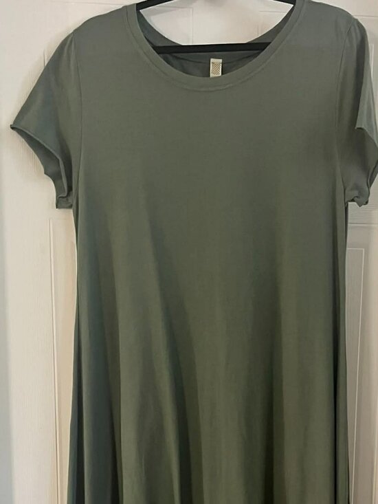 Lamiar Fashion Official Dresses & Skirts - Green/Kaki Colored Short-Sleeved Midi Dress (E13)